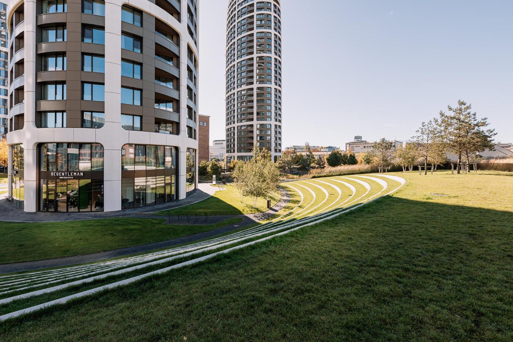 Skau Blue Residence In Sky Park 21 Floor 2 Tower Panoramic View Free Parking Bratislava Exterior photo